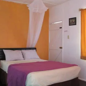 Bed & Breakfast Kingsworth, Kingston