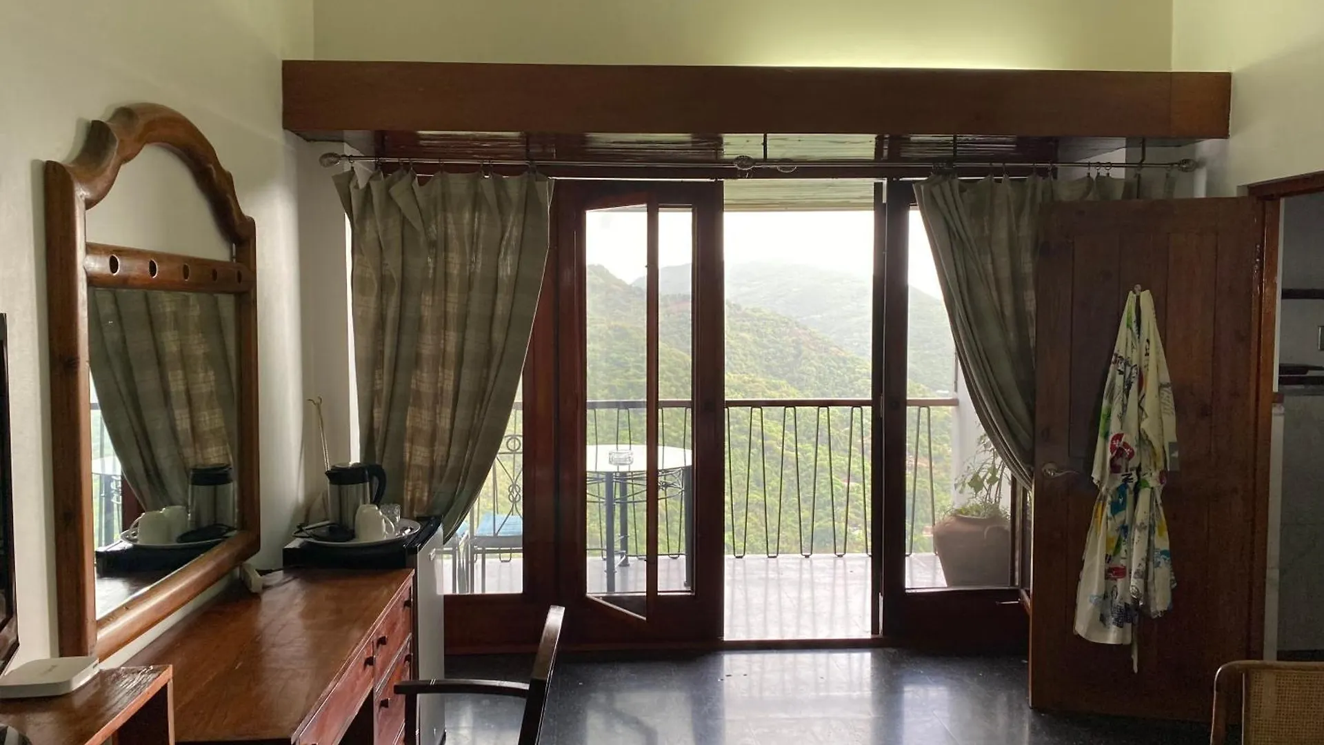 Tranquility Estate Bed & Breakfast Kingston