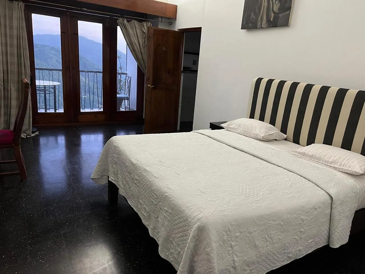 Tranquility Estate Bed & Breakfast Kingston